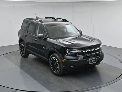 New 2026 Ford Bronco Sport Outer Banks w/ Outer Banks Tech Package+ AWD/4WD image 38