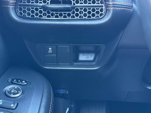 Used 2025 Honda HR-V Sport image 29