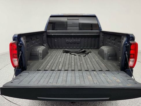 Used 2020 GMC Sierra 1500 Elevation w/ Elevation Value Package image 22