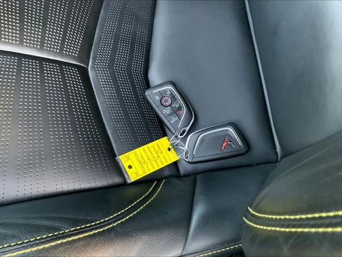 Used 2021 Chevrolet Corvette Stingray Premium Conv w/ Z51 Performance Package image 13