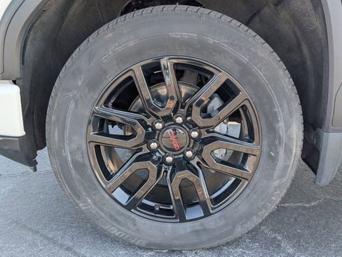 Used 2024 GMC Sierra 1500 Elevation AWD/4WD image 13