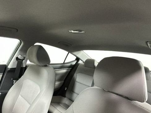 Used 2018 Hyundai Elantra SEL FWD image 13