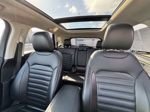 Certified 2022 Ford Edge SEL w/ Convenience Package AWD/4WD image 32
