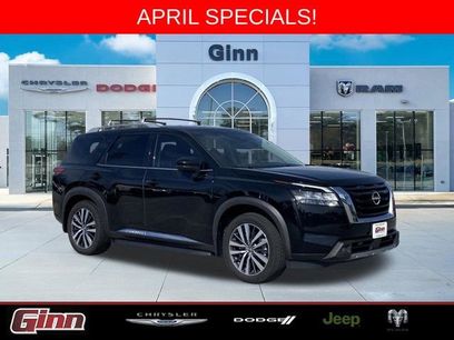 Used 2022 Nissan Pathfinder Platinum w/ Lighting Package (N93)