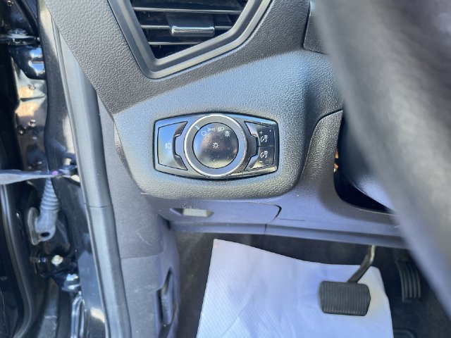 Used 2014 Ford Escape SE FWD image 16