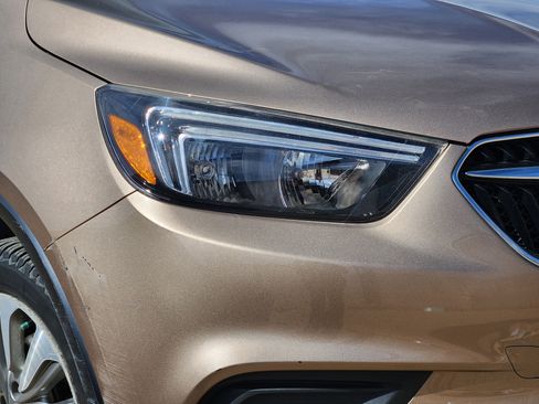 Used 2018 Buick Encore Preferred image 7