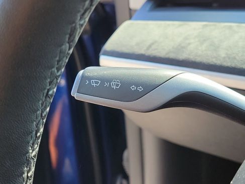 Used 2022 Tesla Model Y Performance AWD/4WD image 36