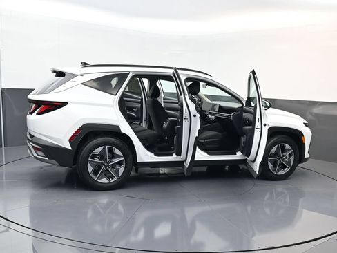 Certified 2026 Hyundai Tucson SEL Plus FWD image 29