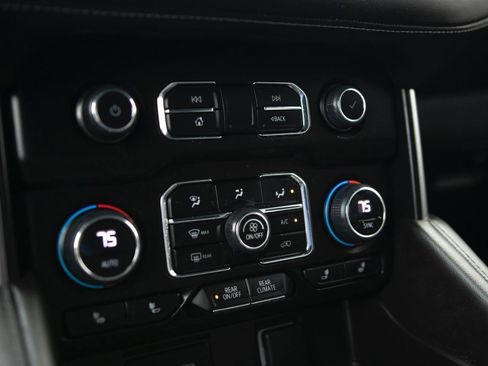 Used 2023 Chevrolet Suburban Z71 w/ Max Trailering Package image 11