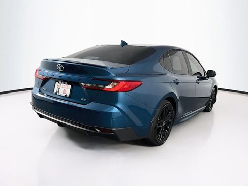 Used 2025 Toyota Camry SE FWD image 10