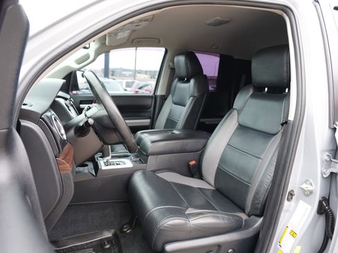 Used 2018 Toyota Tundra Limited w/ Limited Premium Package image 12