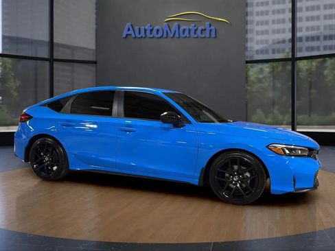 Used 2025 Honda Civic Sport image 13