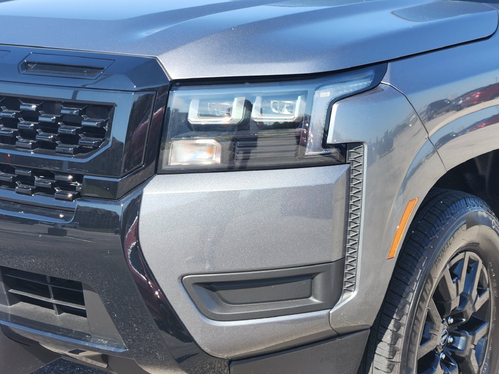 Used 2026 Nissan Frontier SV w/ All-Weather Content Package RWD image 5