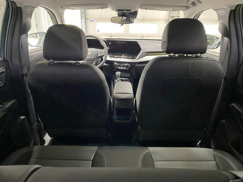 New 2026 Chevrolet Trax LT FWD image 18