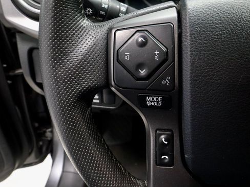 Used 2020 Toyota Tacoma TRD Off-Road w/ Technology Package image 27