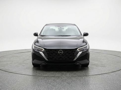 Used 2025 Nissan Sentra SV image 2