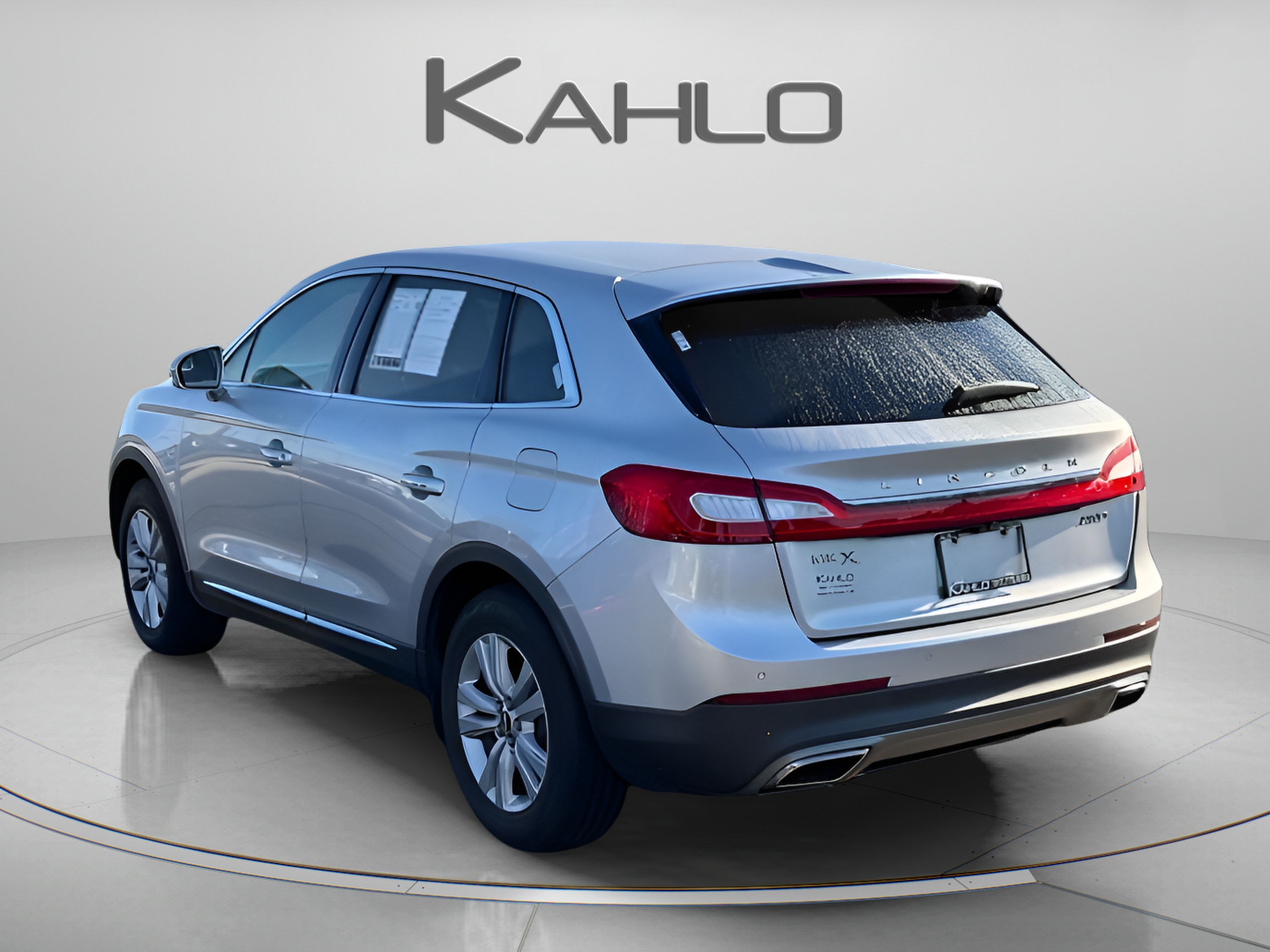 Used 2016 Lincoln MKX Premiere AWD/4WD image 2