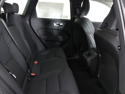 New 2026 Volvo XC60 B5 Core image 11