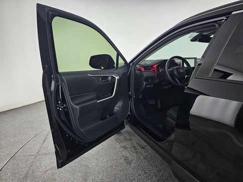 Used 2025 Toyota RAV4 LE image 19