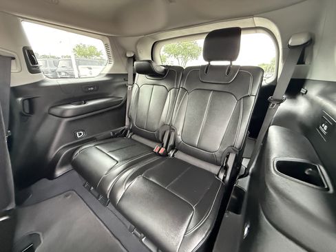 Used 2023 Jeep Grand Cherokee L Limited w/ Trailer Tow Group (B) image 32