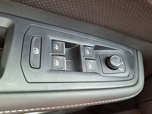 New 2026 Volkswagen Atlas SE image 16