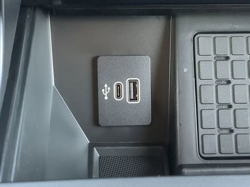 New 2025 Ford F150 Lariat w/ Equipment Group 501A Mid image 21