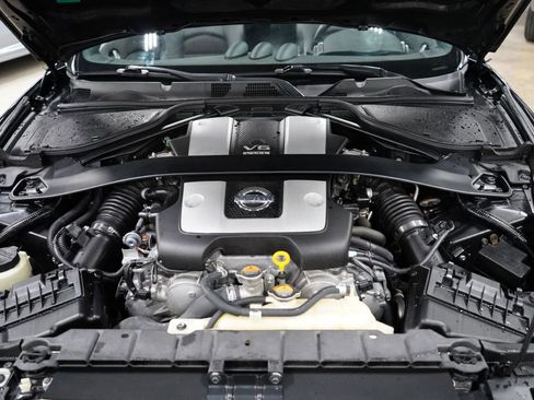 Used 2019 Nissan 370Z Touring RWD image 24