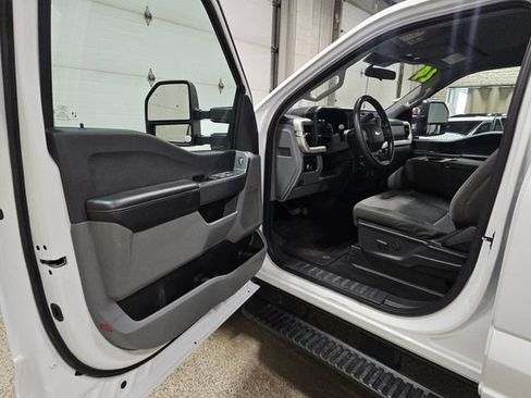 Certified 2024 Ford F250 XLT AWD/4WD image 11
