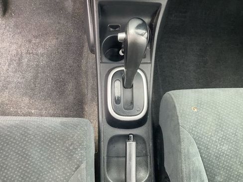 Used 2010 Nissan Versa 1.8 S image 21