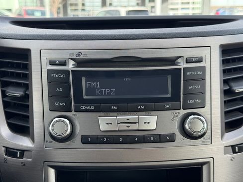 Used 2013 Subaru Outback 2.5i image 18