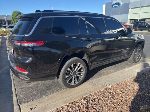 Used 2023 Jeep Grand Cherokee L Overland image 3