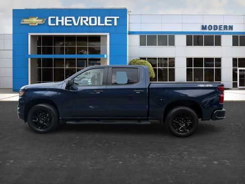 Used 2022 Chevrolet Silverado 1500 Custom AWD/4WD image 2