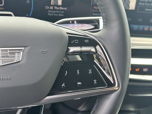 Certified 2025 Cadillac Lyriq Luxury w/ LPO, Floor Liner Package AWD/4WD image 29