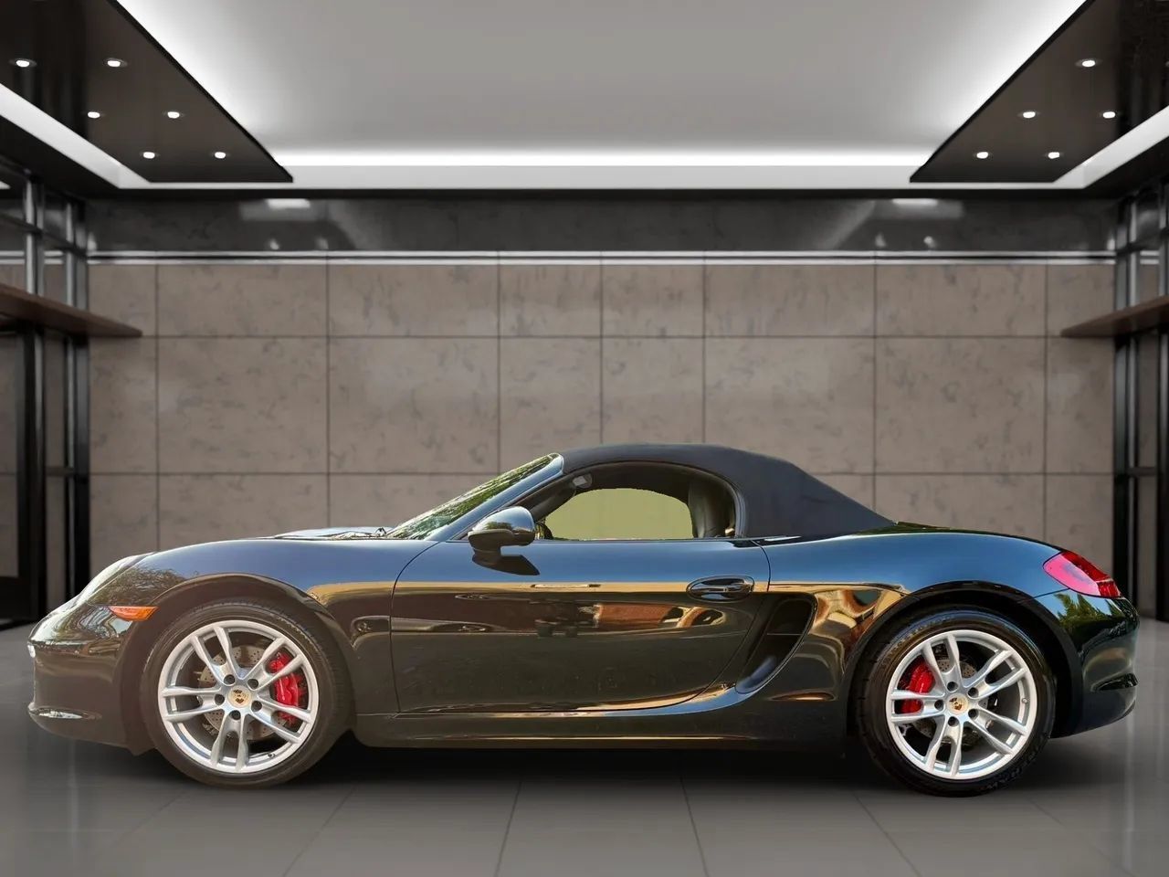 Used 2013 Porsche Boxster S RWD image 4