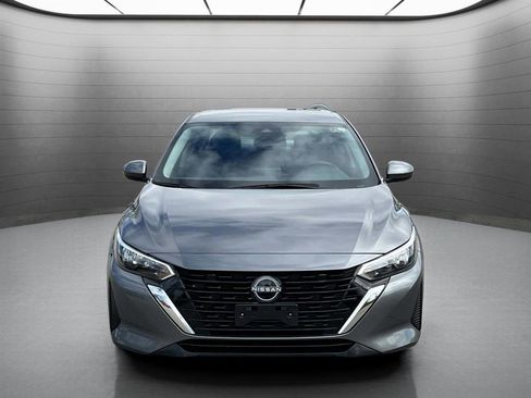 Used 2024 Nissan Sentra SV image 2