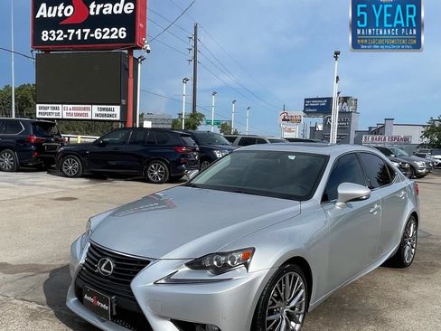 Used 2014 Lexus IS 250 w/ Navigation Package RWD image 1