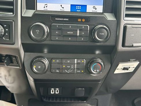 Used 2019 Ford F250 XLT w/ XLT Value Package AWD/4WD image 32
