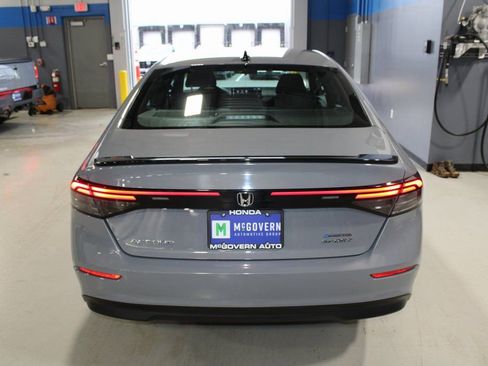 Used 2024 Honda Accord Sport image 38