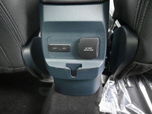 New 2025 Ford Maverick XLT w/ XLT Luxury Package image 27