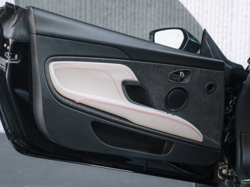 Used 2019 Aston Martin DBS Superleggera RWD image 16