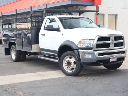 Used 2018 RAM 5500 Tradesman w/ Payload Upgrade Package AWD/4WD image 2