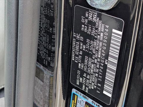 Used 2023 Kia Telluride S image 28