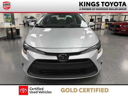 Certified 2025 Toyota Corolla LE FWD image 3