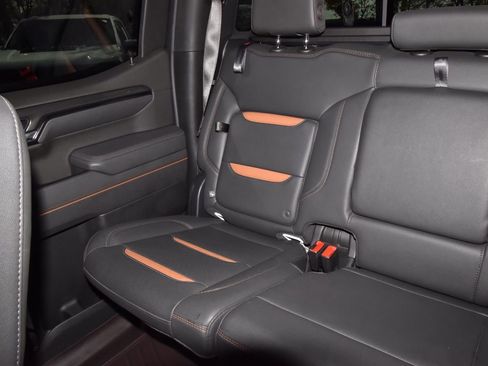 Used 2025 GMC Sierra 1500 AT4 w/ AT4 Premium Package image 19