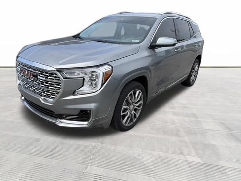 Used 2023 GMC Terrain Denali w/ LPO, Floor Liner Package AWD/4WD image 3