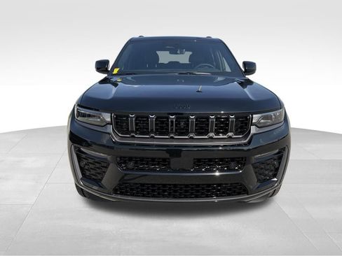 New 2026 Jeep Grand Cherokee Limited AWD/4WD image 2