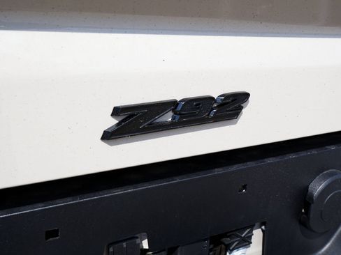New 2026 GMC Sierra 2500 AT4 w/ Technology Package AWD/4WD image 14