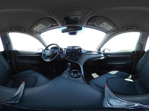 Used 2023 Toyota Camry SE image 28