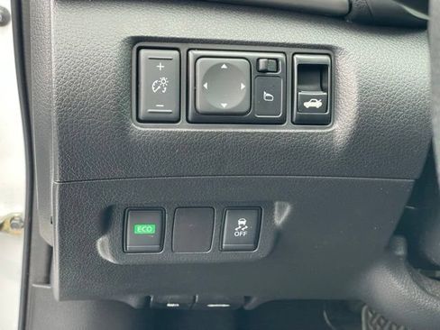 Used 2019 Nissan Sentra SV FWD image 14