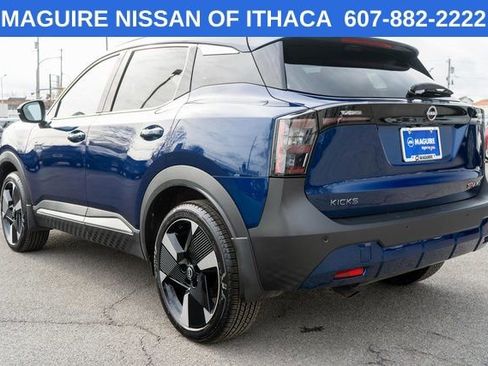 Used 2025 Nissan Kicks SR AWD/4WD image 8